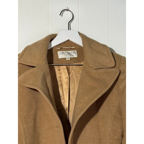 Larry Levine · Camel Hair Coat · Natural Tan/Camel · Size 4· Single Breasted - Picture 4 of 8